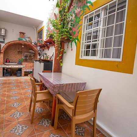 ホテル La Casa Del Almendro プレヤデルカーメン エクステリア 写真