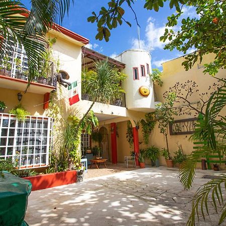 ホテル La Casa Del Almendro プレヤデルカーメン エクステリア 写真