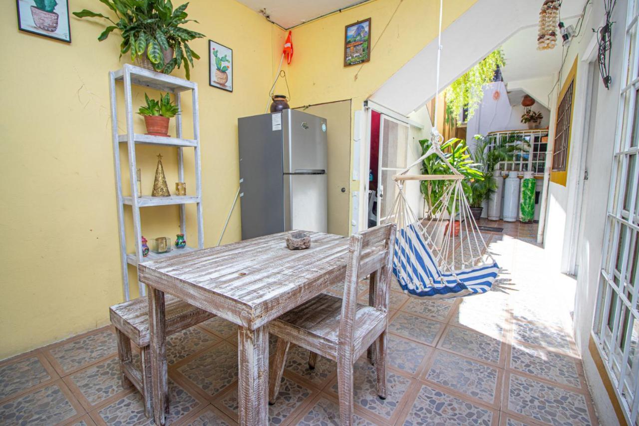ホテル La Casa Del Almendro プレヤデルカーメン エクステリア 写真